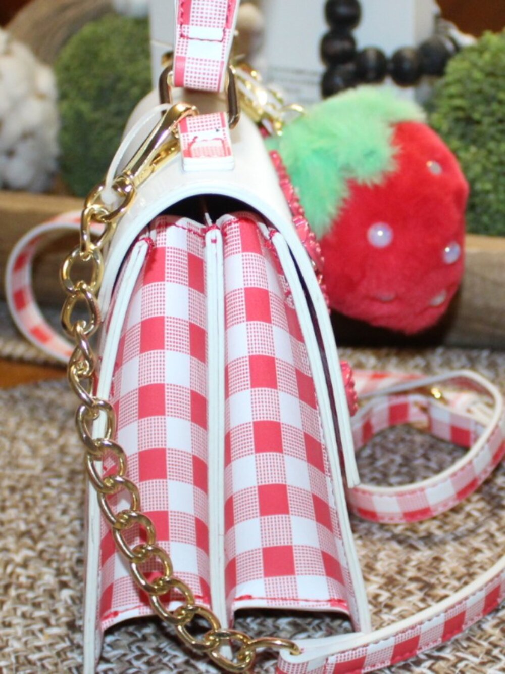 NWT Betsey Johnson Red White Strawberry crossbody purse DARLING! FUN! - Picture 8 of 15
